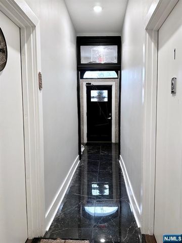 21 Hancock Avenue 3, Jersey City, NJ 07307