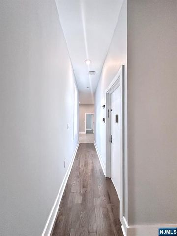 21 Hancock Avenue 3, Jersey City, NJ 07307