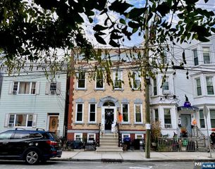 21 Hancock Avenue 3, Jersey City, NJ 07307