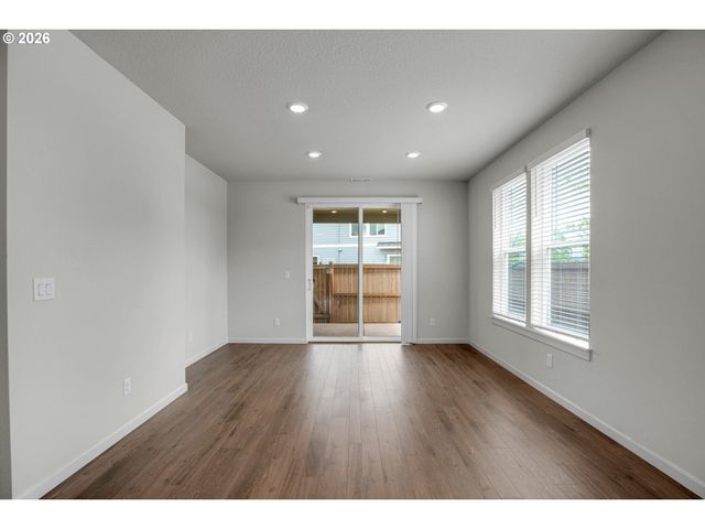4198 Se 76TH Ave, Hillsboro, OR 97123