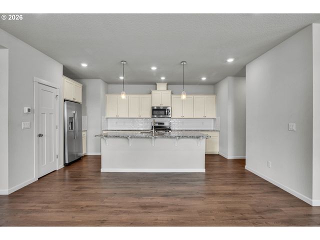 4198 Se 76TH Ave, Hillsboro, OR 97123