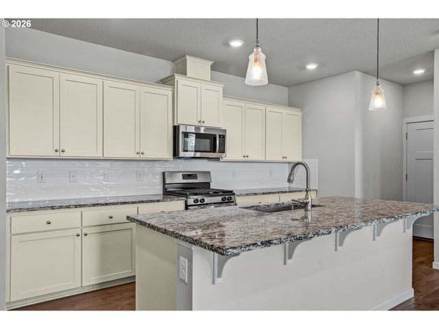 4198 Se 76TH Ave, Hillsboro, OR 97123