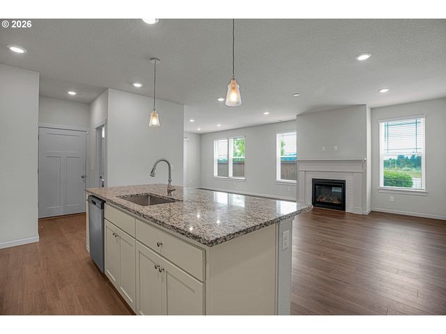4198 Se 76TH Ave, Hillsboro, OR 97123