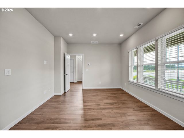 4198 Se 76TH Ave, Hillsboro, OR 97123