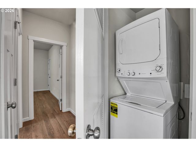 4198 Se 76TH Ave, Hillsboro, OR 97123