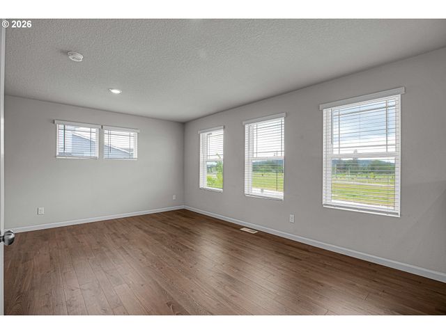 4198 Se 76TH Ave, Hillsboro, OR 97123