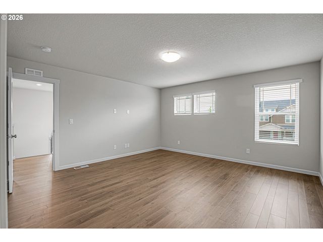 4198 Se 76TH Ave, Hillsboro, OR 97123