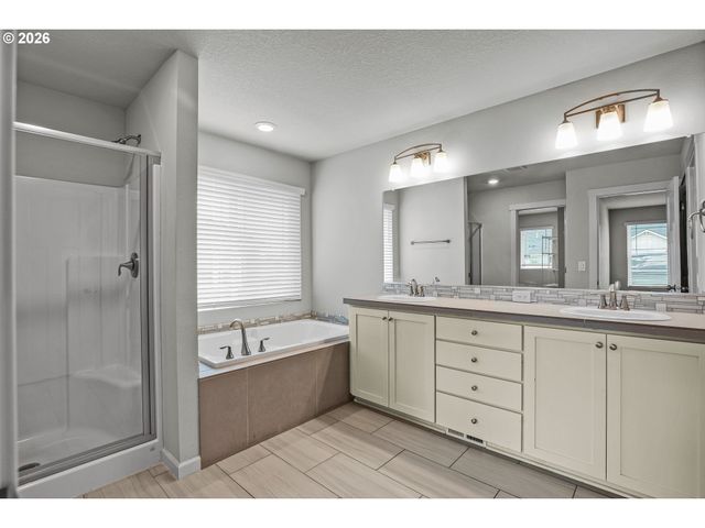 4198 Se 76TH Ave, Hillsboro, OR 97123