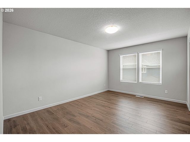 4198 Se 76TH Ave, Hillsboro, OR 97123