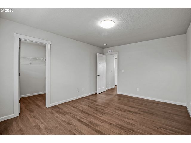 4198 Se 76TH Ave, Hillsboro, OR 97123