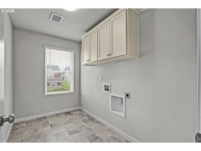 4198 Se 76TH Ave, Hillsboro, OR 97123