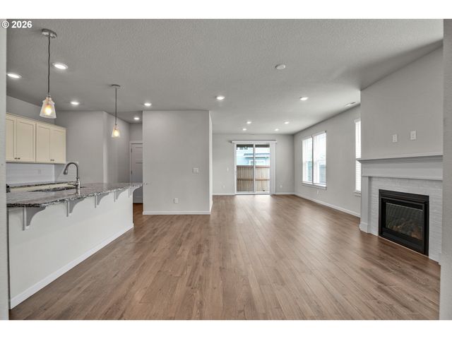 4198 Se 76TH Ave, Hillsboro, OR 97123