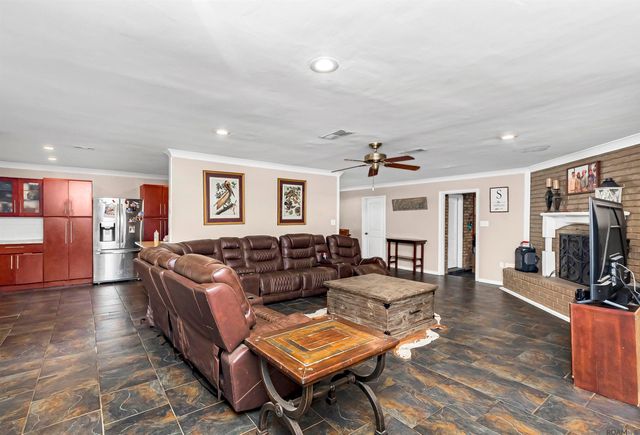 5660 Crimson Glory, St Francisville, LA 70775