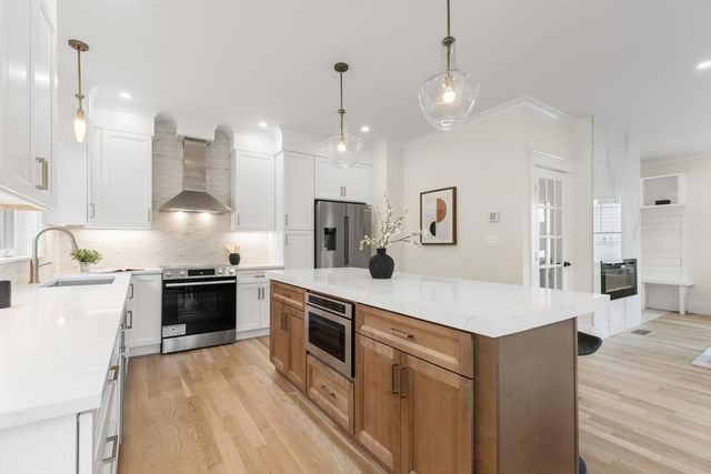 197 Lexington St 197, Watertown, MA 02472