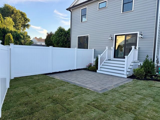 197 Lexington St 197, Watertown, MA 02472
