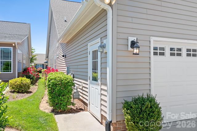 17721 Morehampton Avenue, Cornelius, NC 28031