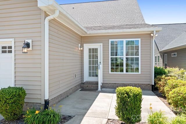17721 Morehampton Avenue, Cornelius, NC 28031
