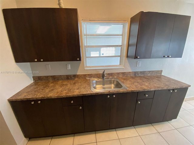 1820 NW 188th Ter, Miami Gardens, FL 33056