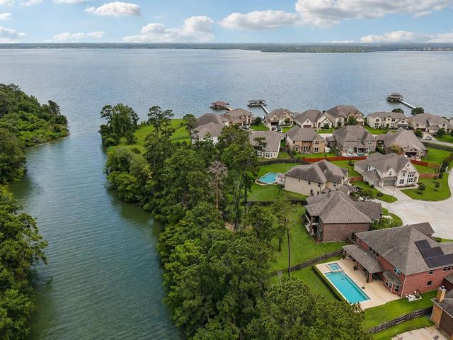 13710 Nubenbrook Lake Drive, Houston, TX 77044