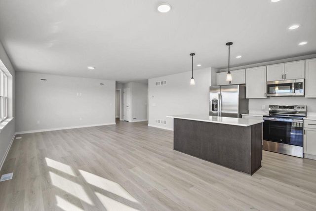 10438 Stone Barn Drive, Milton, WI 53563