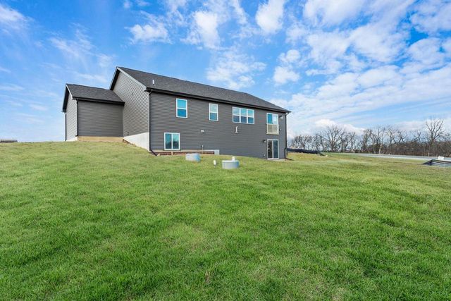 10438 Stone Barn Drive, Milton, WI 53563