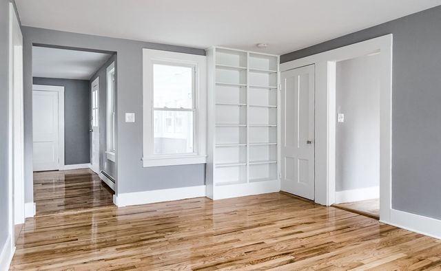 188 Princeton St, Holden, MA 01520