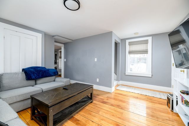 188 Princeton St, Holden, MA 01520