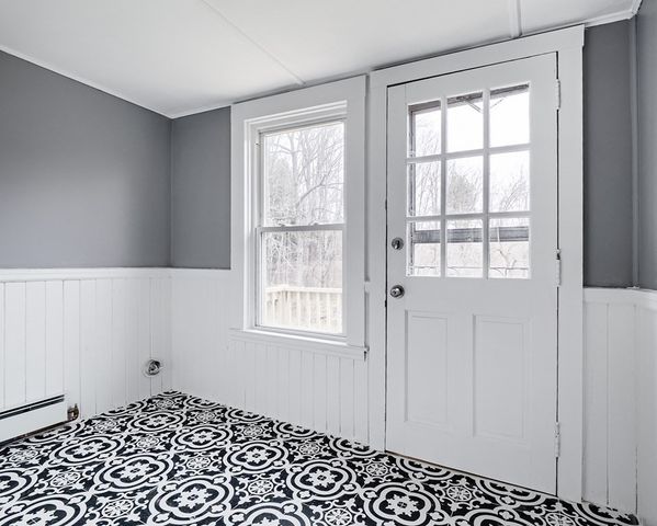 188 Princeton St, Holden, MA 01520