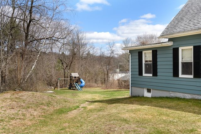 188 Princeton St, Holden, MA 01520