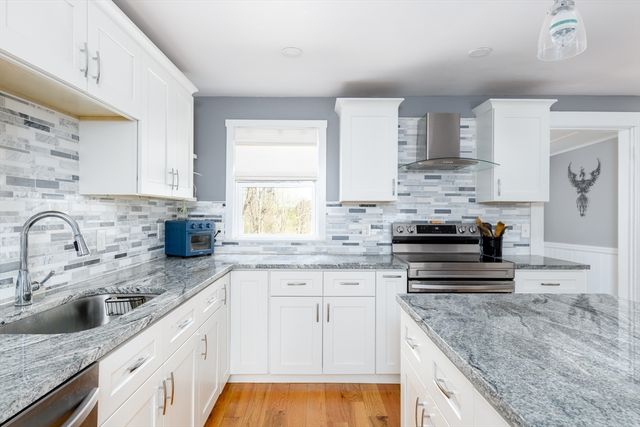 188 Princeton St, Holden, MA 01520