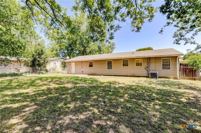 907 Curry Avenue, Copperas Cove, TX 76522