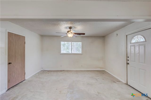 907 Curry Avenue, Copperas Cove, TX 76522