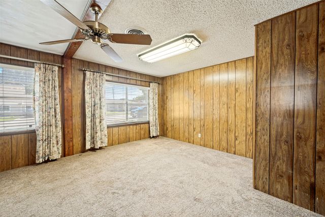 5213 Bonnie Wayne Street, Haltom City, TX 76117