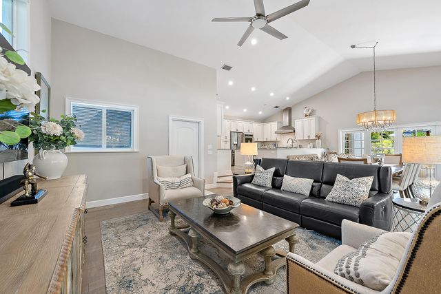 9176 SE River Terrace, Jupiter, FL 33469