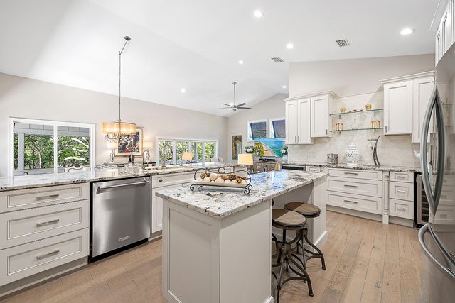 9176 SE River Terrace, Jupiter, FL 33469