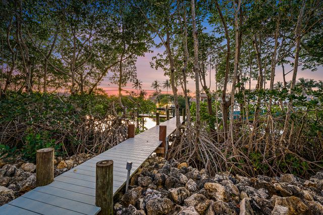 9176 SE River Terrace, Jupiter, FL 33469