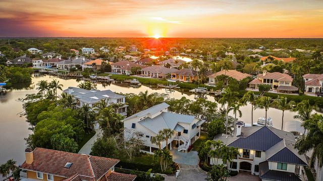 9176 SE River Terrace, Jupiter, FL 33469