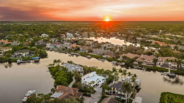 9176 SE River Terrace, Jupiter, FL 33469