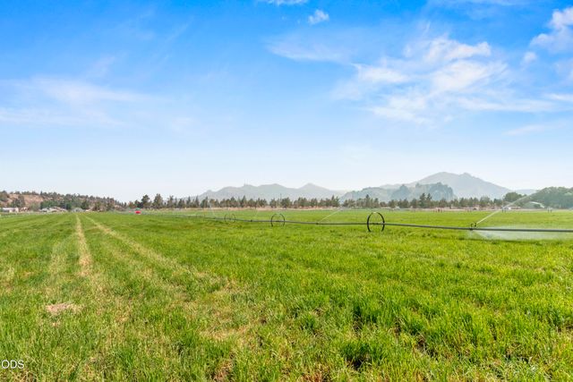 8450 NE 1st Street, Terrebonne, OR 97760