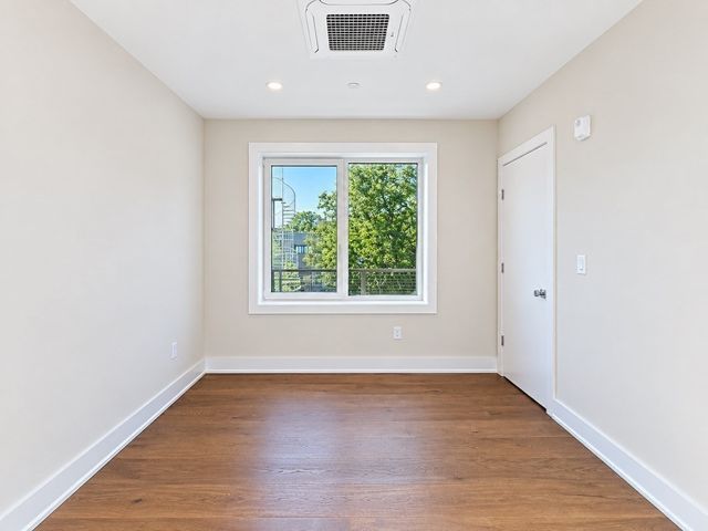 804 East 7th Street 307, Boston, MA 02127