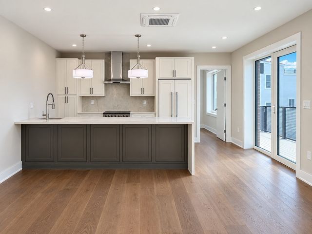 804 East 7th Street 307, Boston, MA 02127