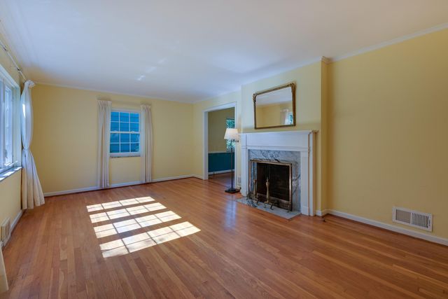 1853 Ashland Avenue, Columbus, OH 43212