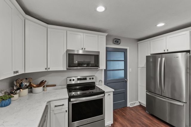 512 Pocahontas Trail, Georgetown, KY 40324