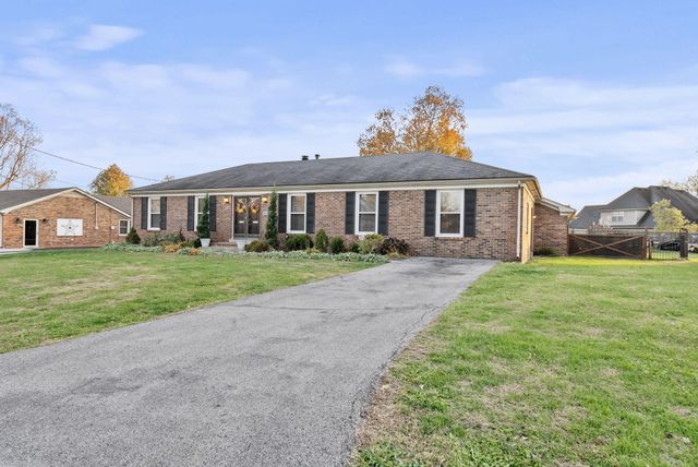 512 Pocahontas Trail, Georgetown, KY 40324