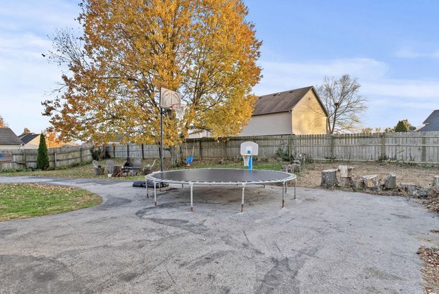 512 Pocahontas Trail, Georgetown, KY 40324