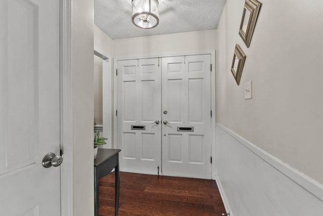 512 Pocahontas Trail, Georgetown, KY 40324