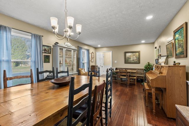 512 Pocahontas Trail, Georgetown, KY 40324