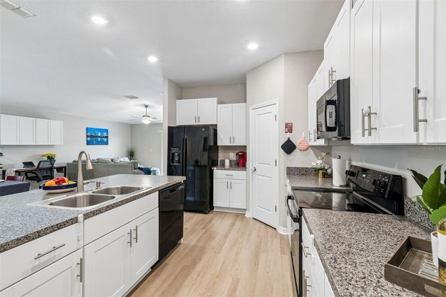 6307 SPRING CRAYFISH AVENUE, New Port Richey, FL 34653