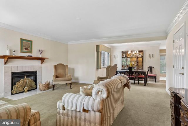 1 BALAMOR LN, Ewing, NJ 08628