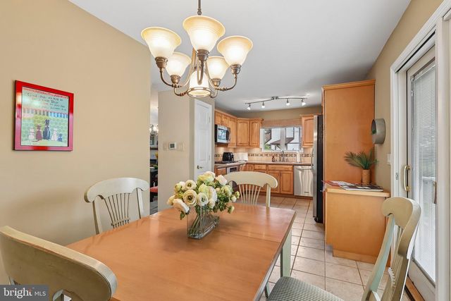 1 BALAMOR LN, Ewing, NJ 08628